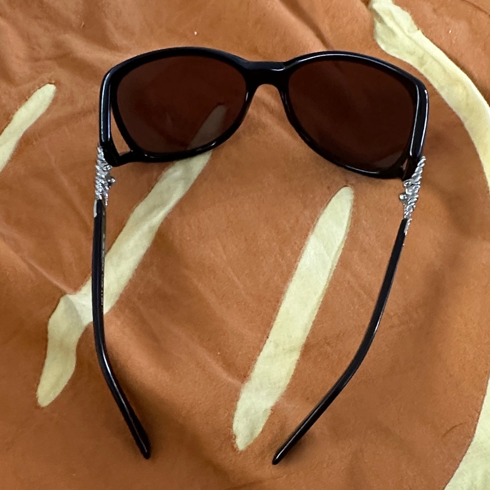 Loewe Black Oversized Sunglasses - Picture 4 of 8
